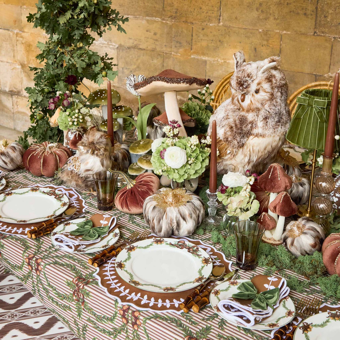 Acorn Garland Dinner Plate