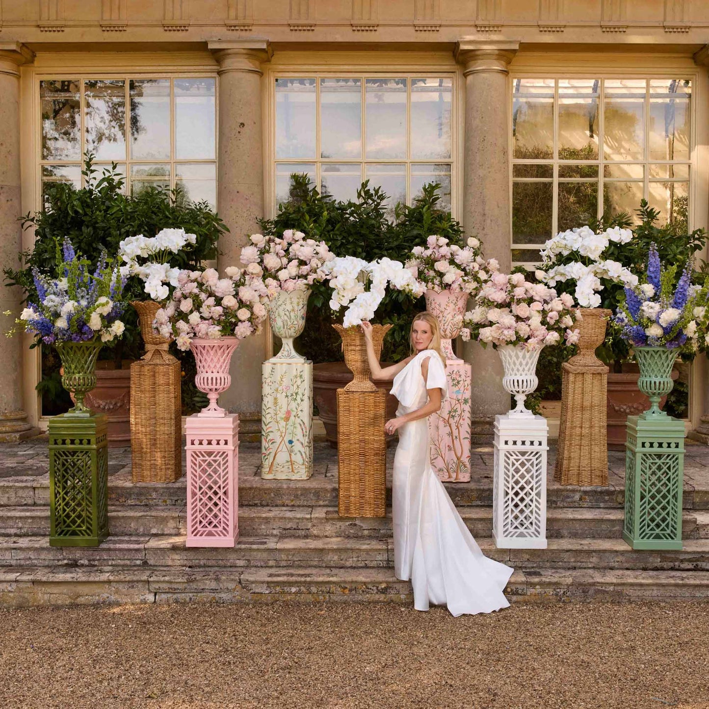 Liliana Scalloped Rattan Urn & Pedestal