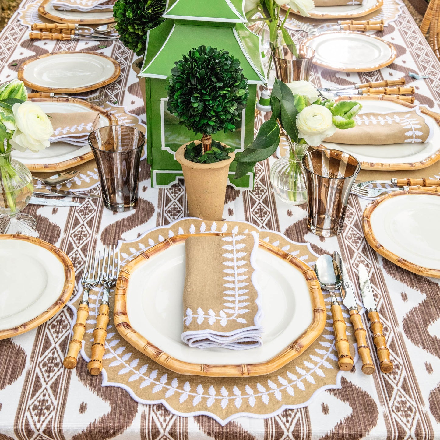 Natural Laurel Placemats & Napkins (Set of 4)