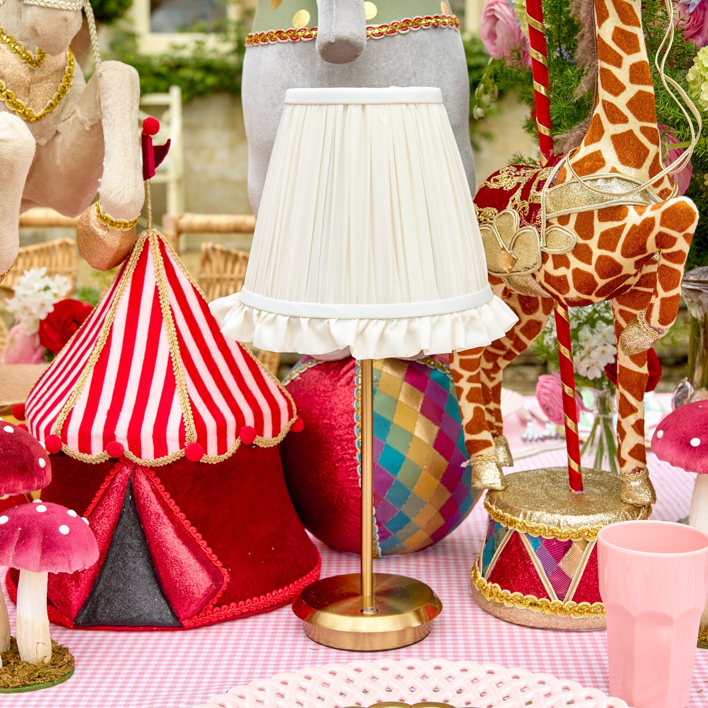 Cream Ruffle Lampshade (18cm)