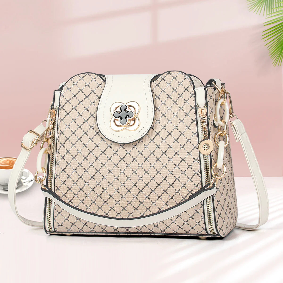 New women's handbag luxury design bucket shoulder crossbody bag flip over printed large capacity shoulder bag