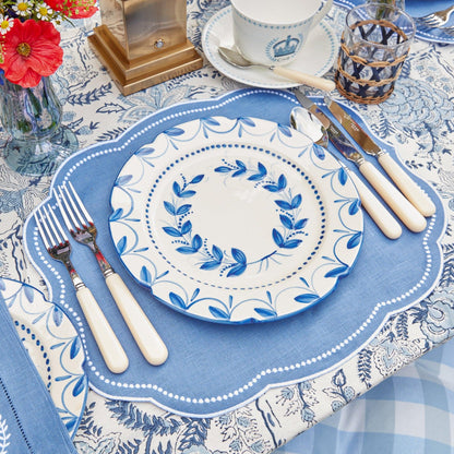 Elizabeth Blue Garland Dinner Plate
