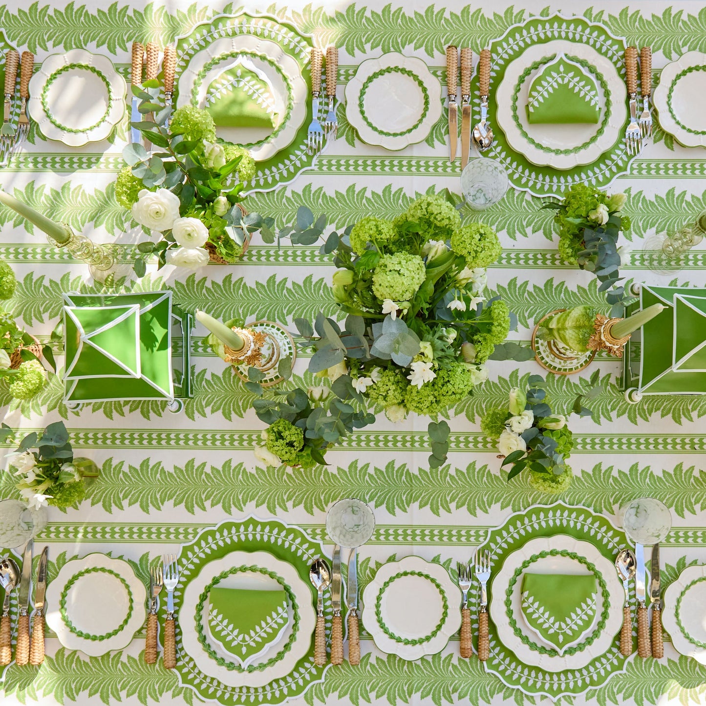 Green Laurel Dinner Plates (Set of 4)