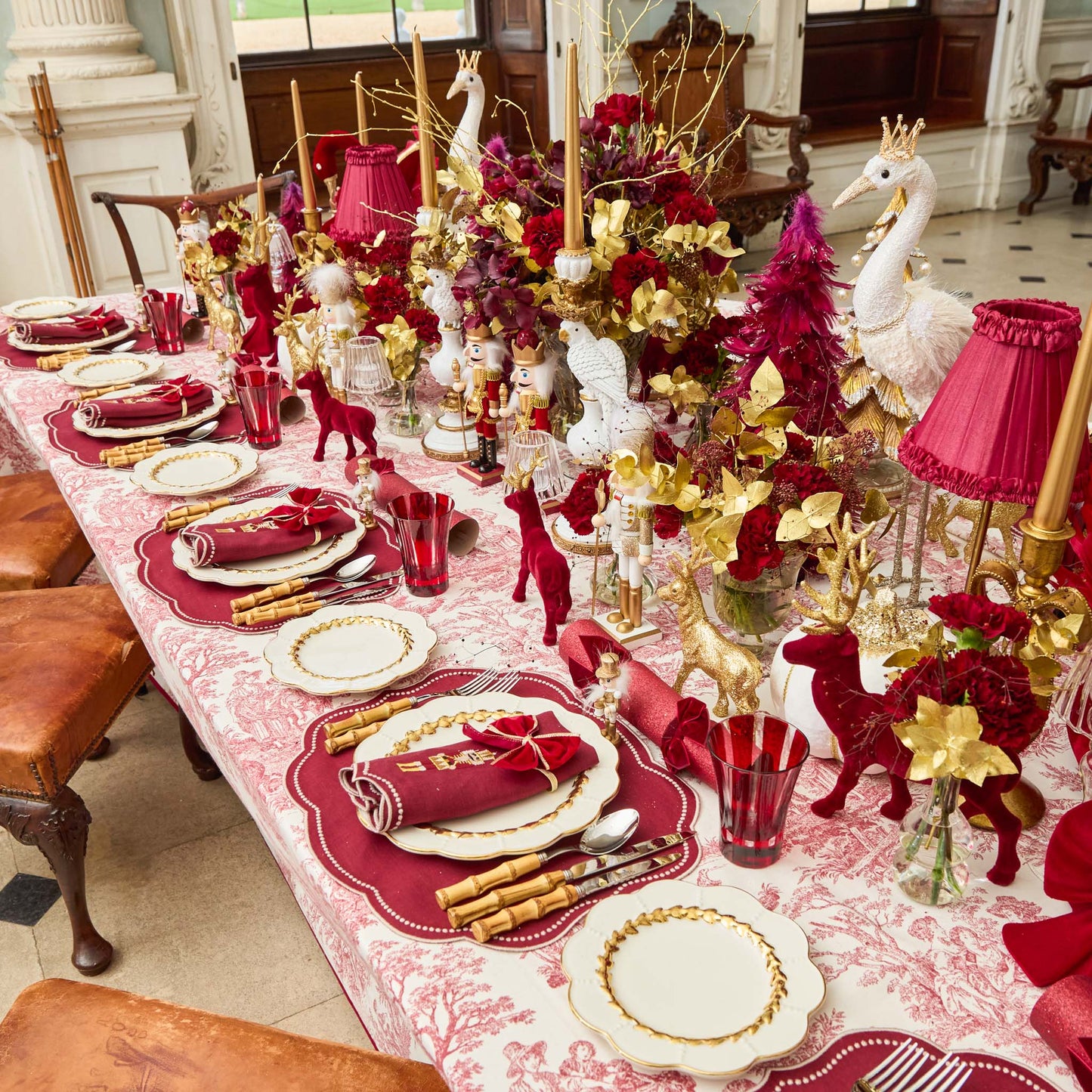 Burgundy Gold Bow Garland Linen Napkins (Set of 4)