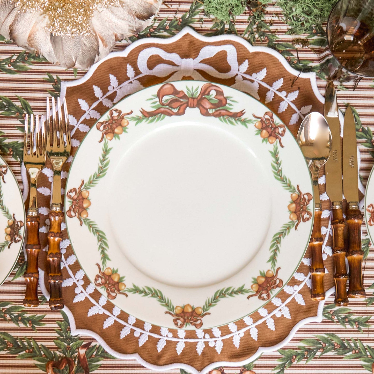 Acorn Garland Dinner Plate