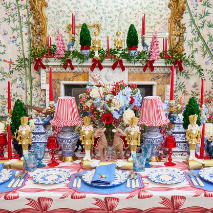 Elizabeth Blue Garland Dinner Plate