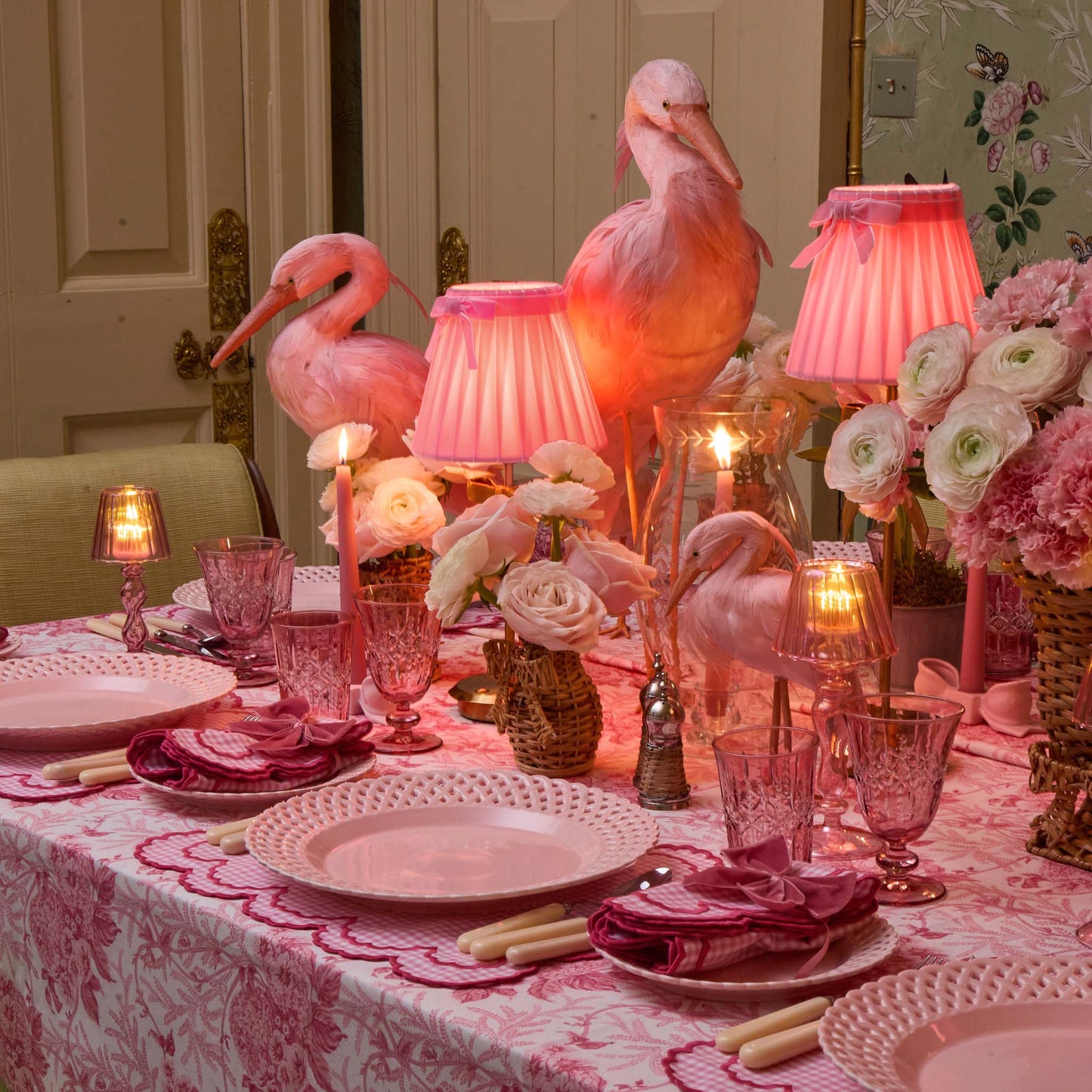 Marilyn Bow Rechargeable Lamp with Pink Velvet Bow Shade (18cm)