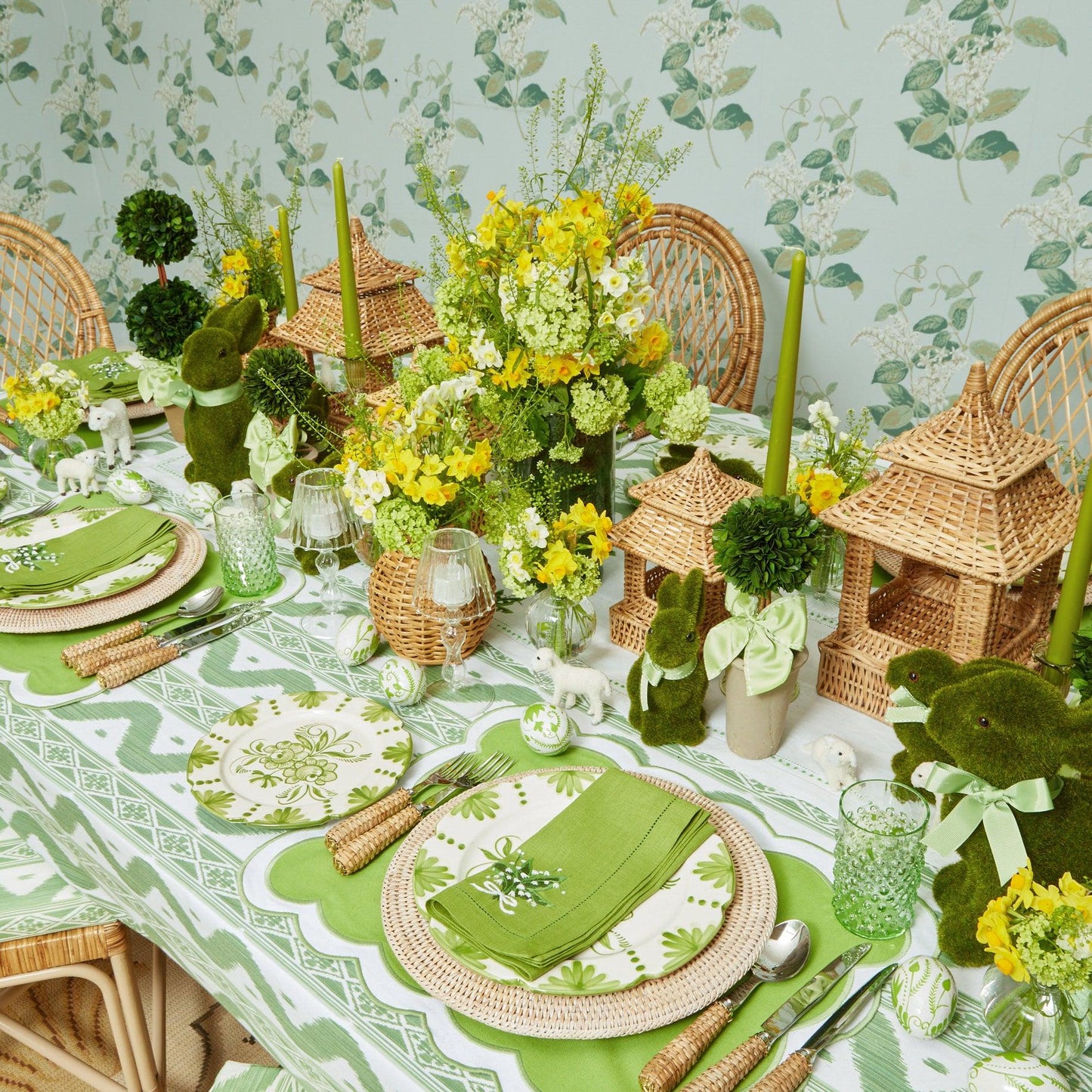 Green Lily of the Valley Linen Napkins (Set of 4)