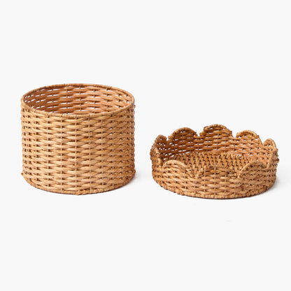 Scalloped Round Lidded Rattan Box - Small