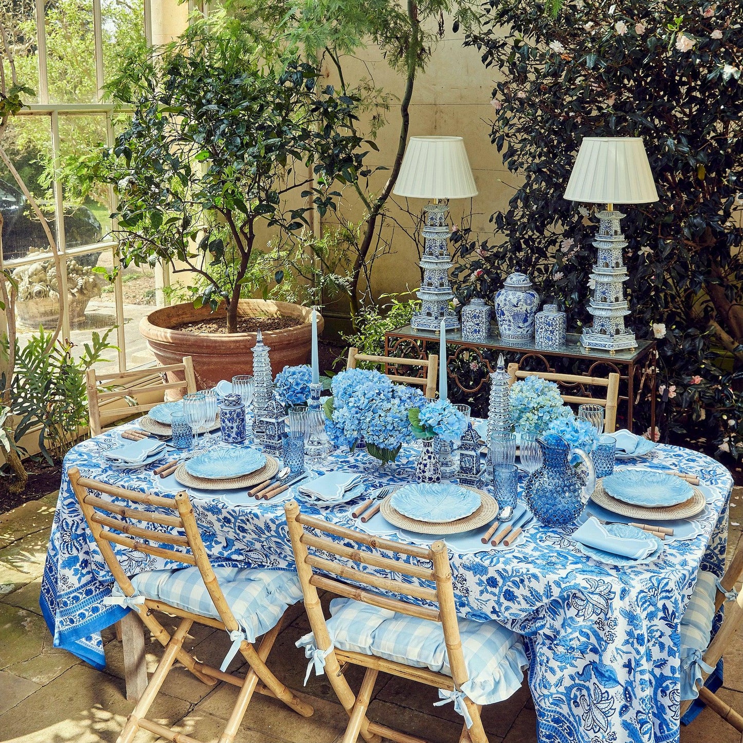 Blue Serena Cabbage Dinner Plates (Set of 4)