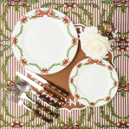 Acorn Garland Dinner & Starter Plates (Set of 8)