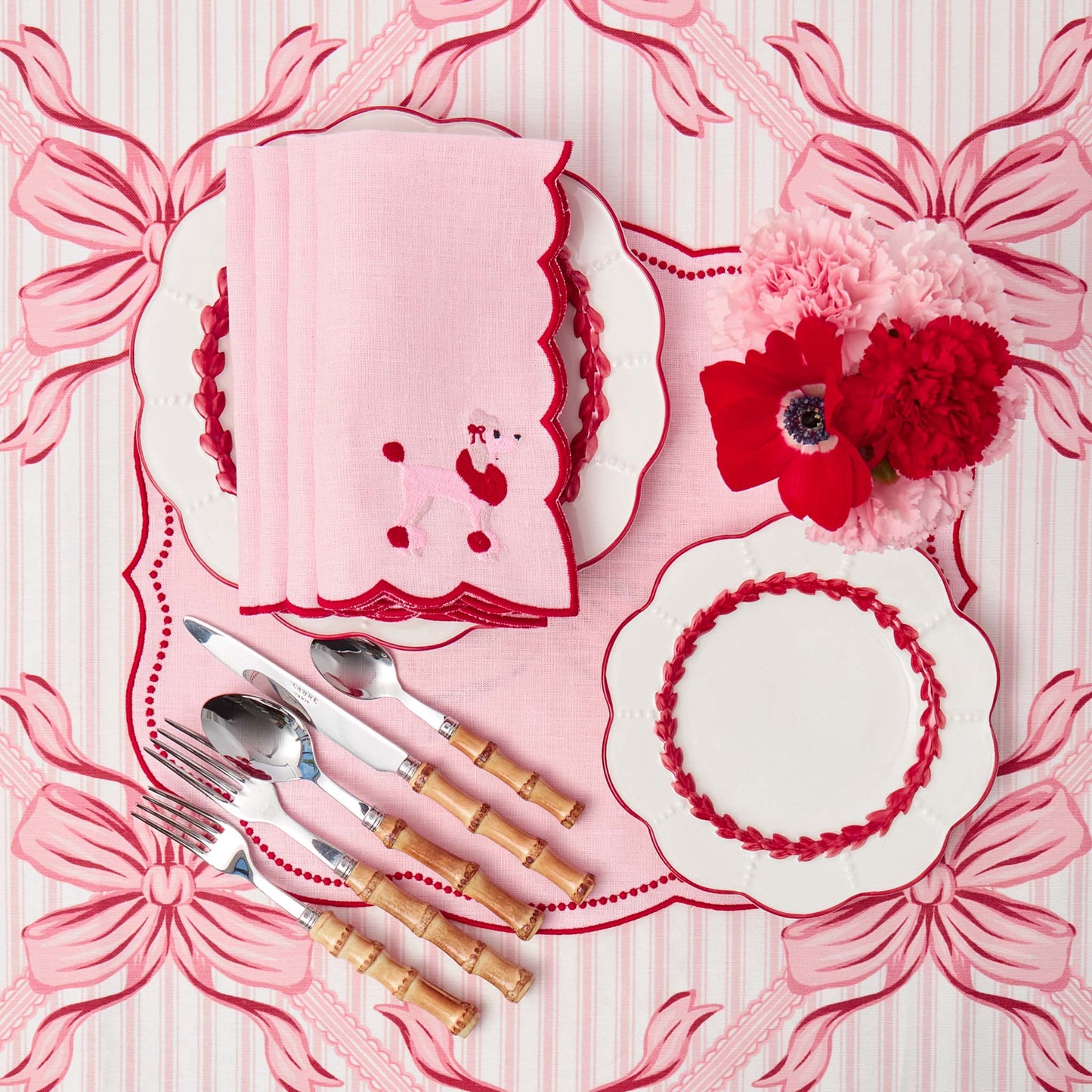 Red Laurel Starter Plates (Set of 4)