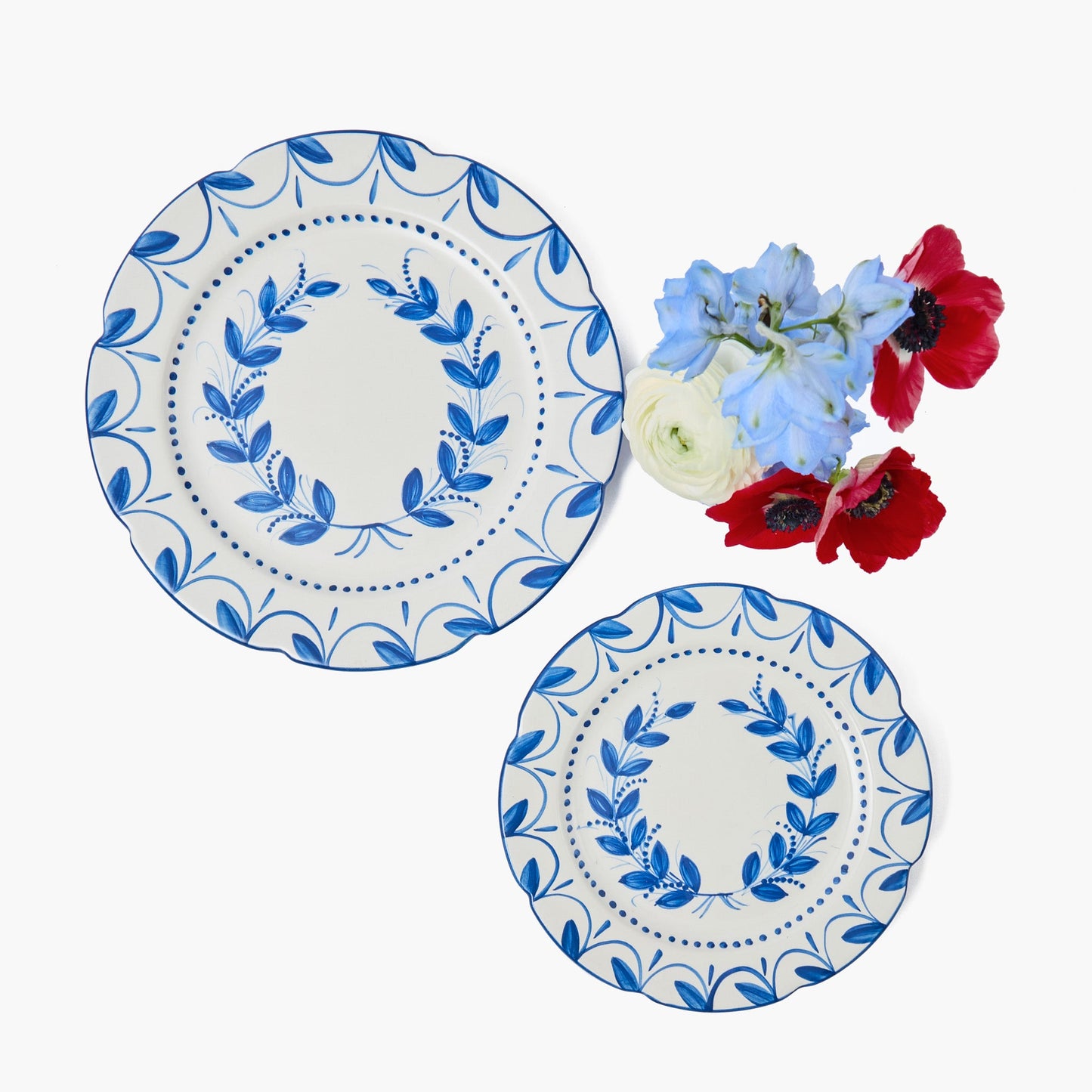 Elizabeth Blue Garland Starter Plate